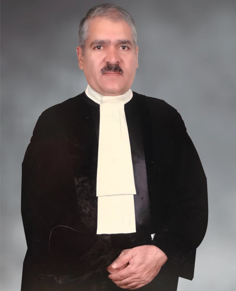 عباس نصری وکیل بانکی