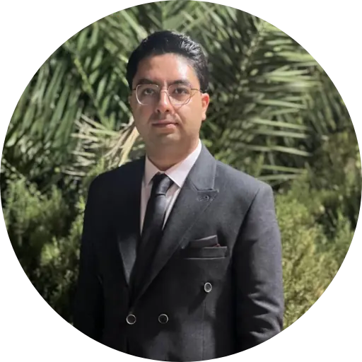نیما صداقت